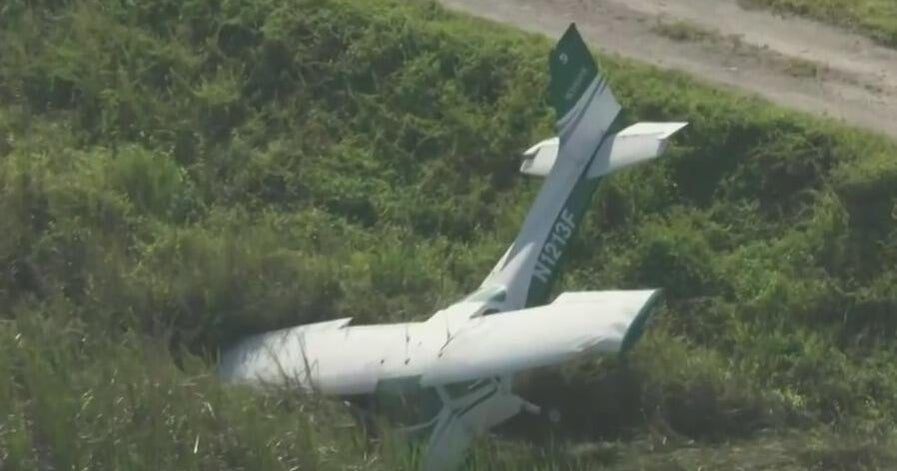 Small plane goes down in Everglades in Broward, 2 people rescued