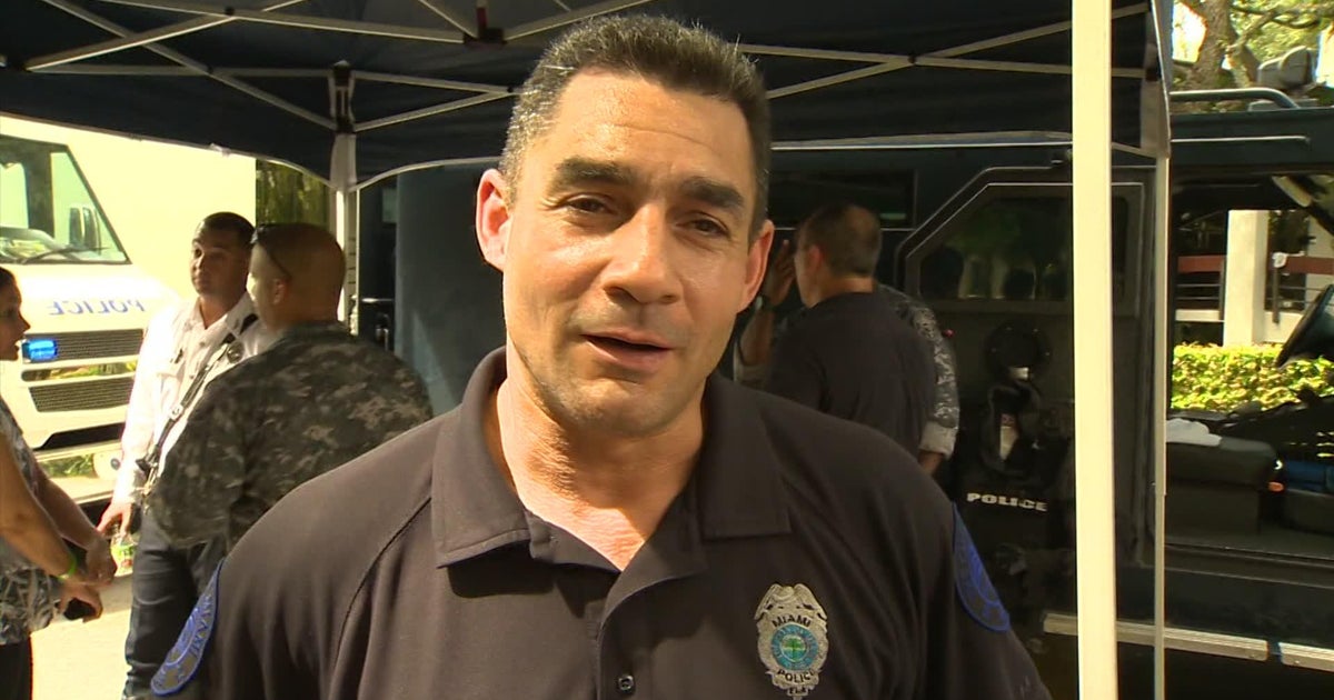 Ex-Miami Heat security guard charged in alleged $2 million memorabilia theft scheme, DOJ says 