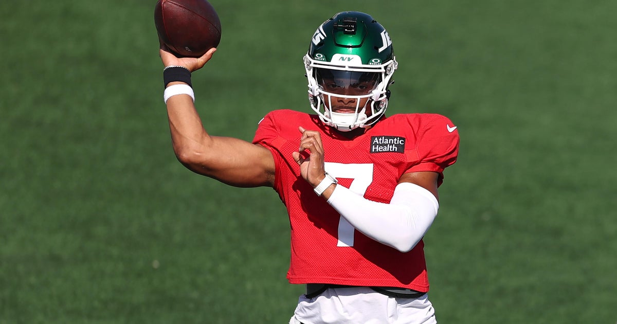 Jets'  starters, including QB Justin Fields, to play in preseason opener 