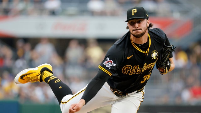 Cincinnati Reds v Pittsburgh Pirates 