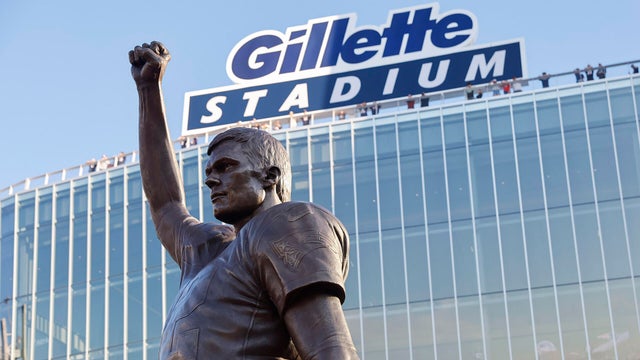 Tom Brady statue 