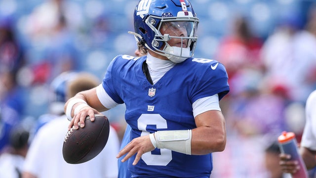 Jaxson Dart #6 of the New York Giants throws a pass prior to an NFL Preseason 2025 game between New York Giants and Buffalo Bills at Highmark Stadium on August 09, 2025 in Orchard Park, New York. 