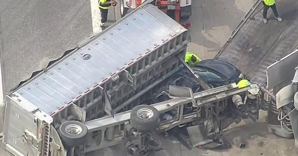 I-75 at I-94 in Wayne County reopens after crash involving gravel hauler 