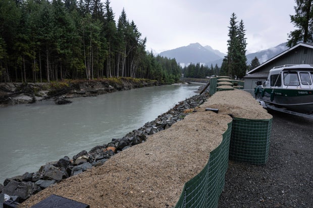 Alaska Flooding Glacial Dam 