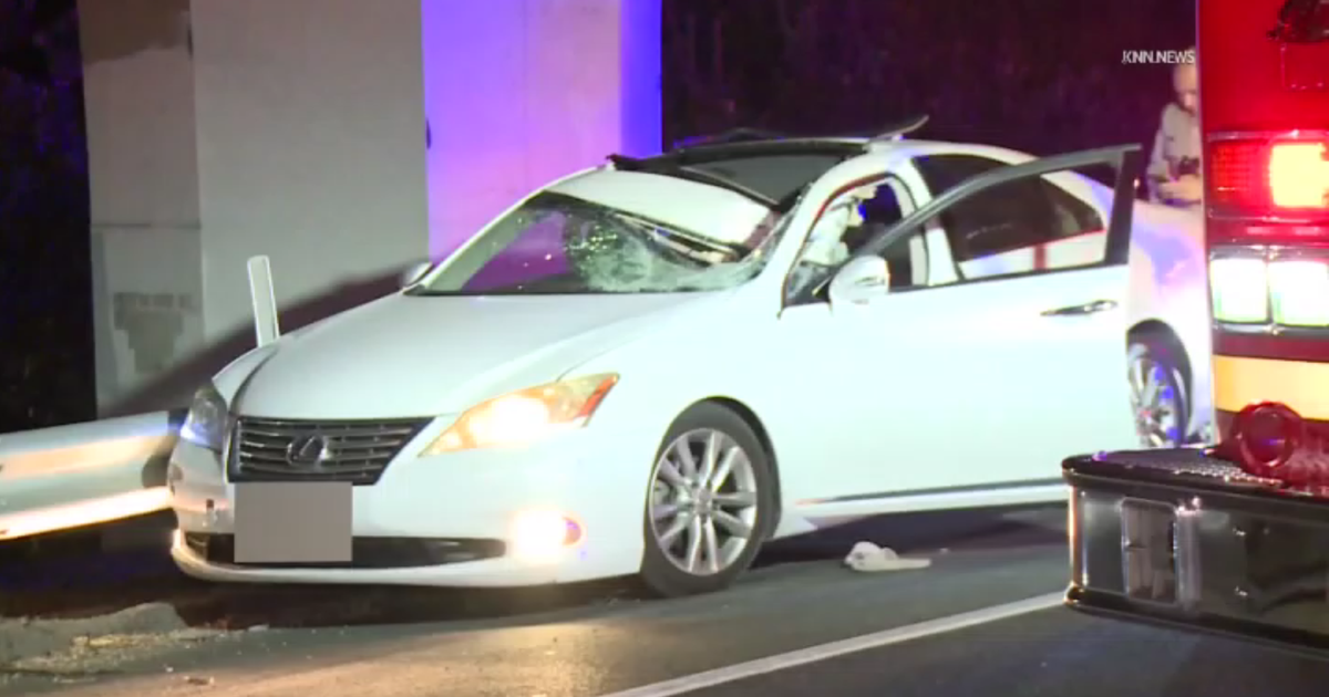 Driver killed in Pomona after loose truck tire slams into car window on 60 Freeway 