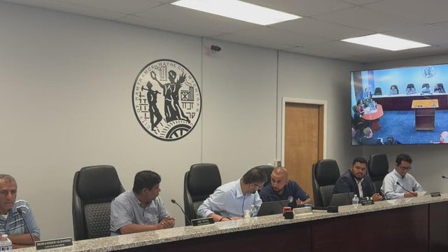 Hamtramck City Council holds meeting after two members charged 