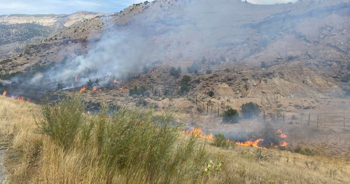 Wildfire forces closure of I-70 westbound between Parachute and Rifle 