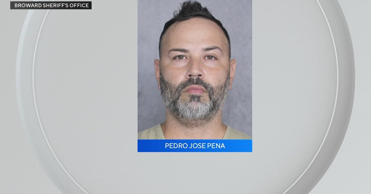 Broward dad accused of sending explicit messages to 16-year-old school counselor, police say
