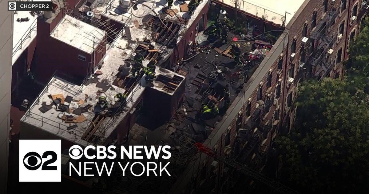 Dozens displaced by Upper East Side apartment building fire - CBS New York