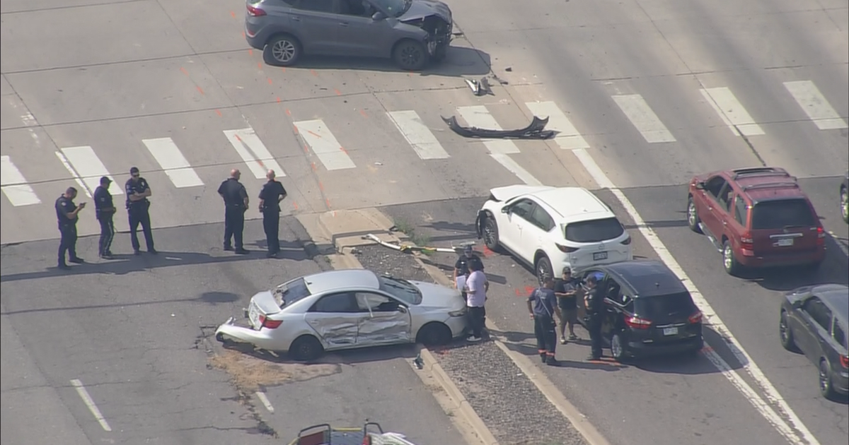 Aurora police pursuit of stolen vehicle ends in multi-vehicle crash, suspect arrested 