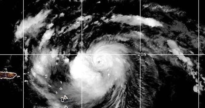 Hurricane Erin built on the Atlantic, the first of the 2025 season. Maps show its approach and predicted.