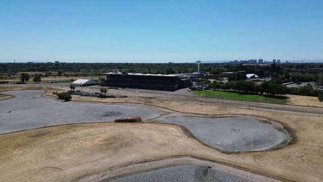 y-en-drone-cal-expo-racetrack.jpg 