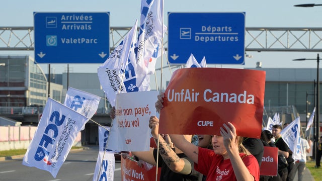 Air Canada union engages in strike activity, in Dorval 