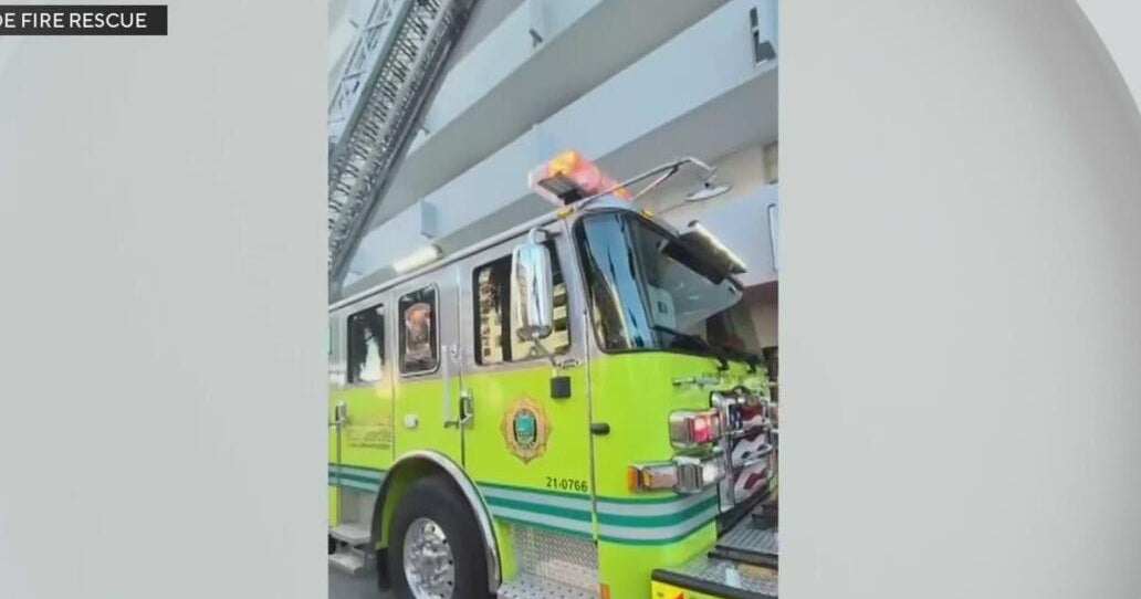 Video shows North Miami Beach high rise apartment on fire - CBS Miami