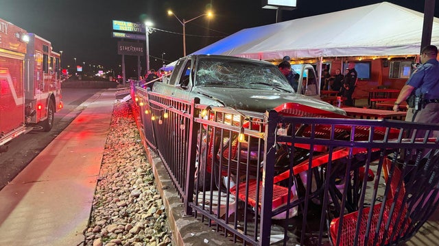 truck-into-bar-2-adams-county-so-tweet.jpg 