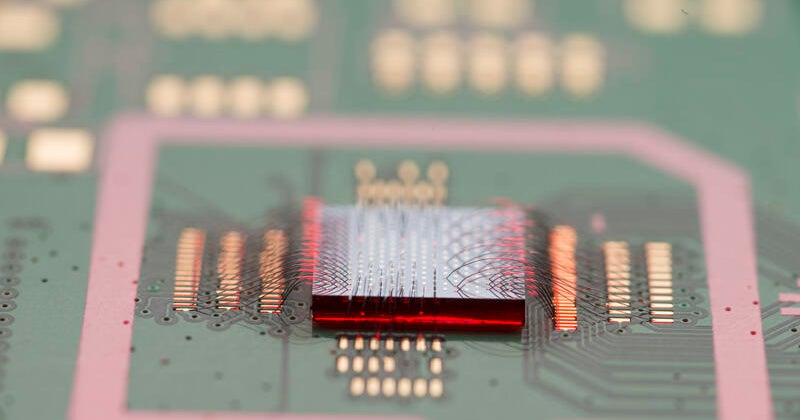 University of Chicago’s Pritzker School of Molecular Engineering hopes grant will help foster domestic chip manufacturing