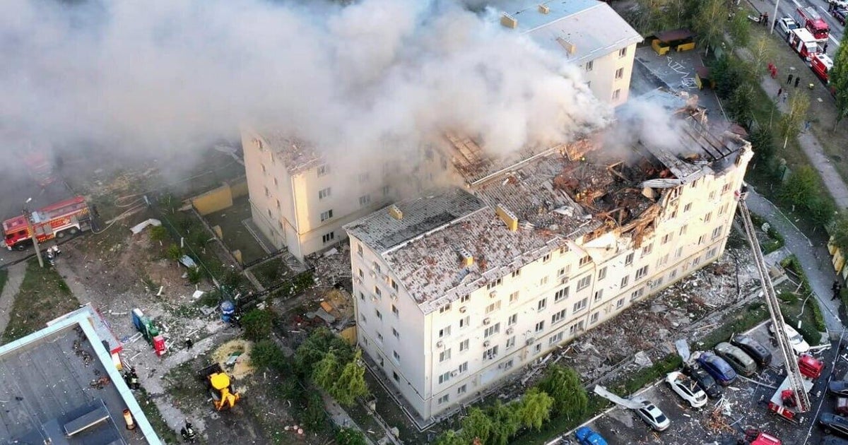 Russian strikes on Ukraine continue ahead of Trump-Zelenskyy meeting