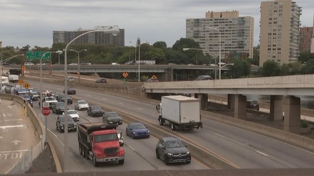 Traffic near Philadelphia's Center City 