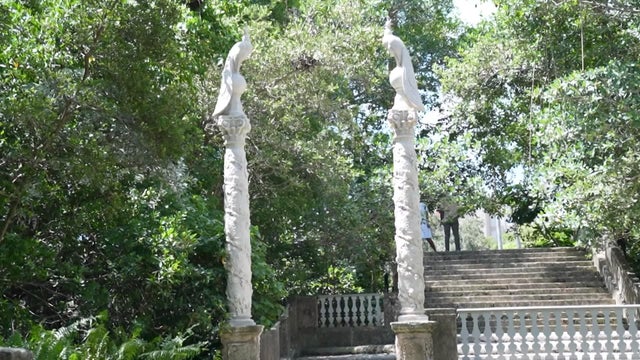 b-tz4-vizcaya-colum-wforc1zr.jpg 