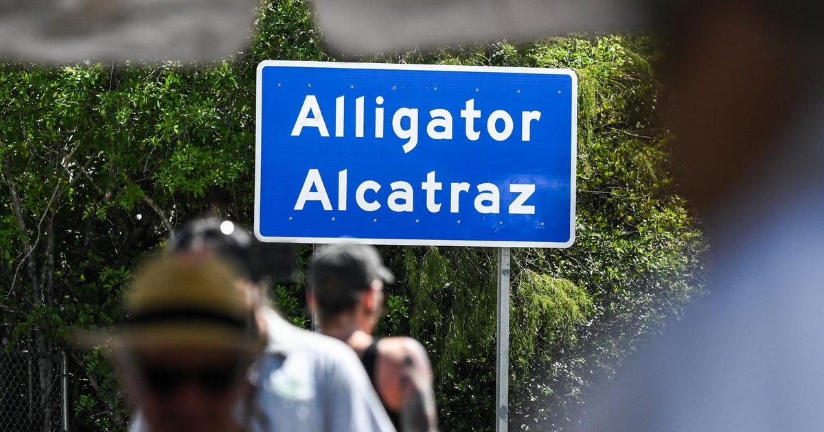 Trump admin. shifting detainees out of “Alligator Alcatraz” after choose orders facility operations to wind down