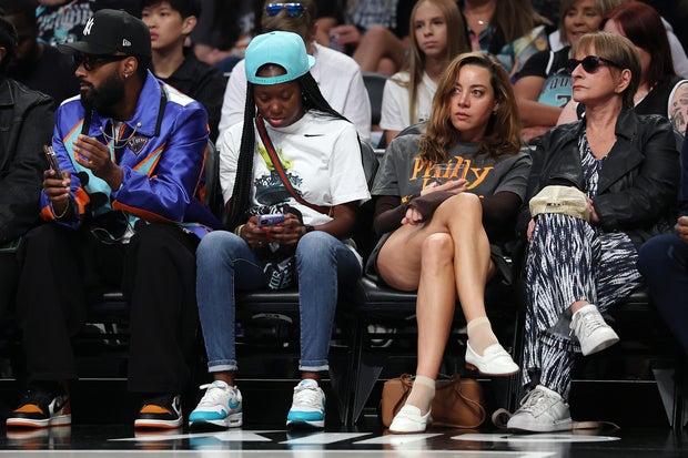 Delaware native Aubrey Plaza wears "Philly is a women's sports town" shirt at a WNBA game in Brooklyn 4 Actor Aubrey Plaza attends the game between the Minnesota Lynx and the New York Liberty at Barclays Center on August 19, 2025