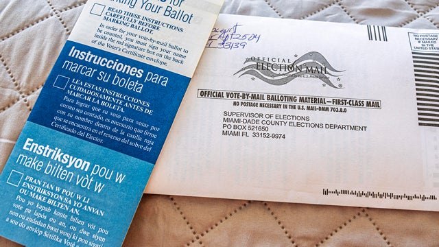 Miami Beach, Florida, November 2024 general election, vote by mail ballot envelope, address Supervisor of Elections, instructions 3 languages 