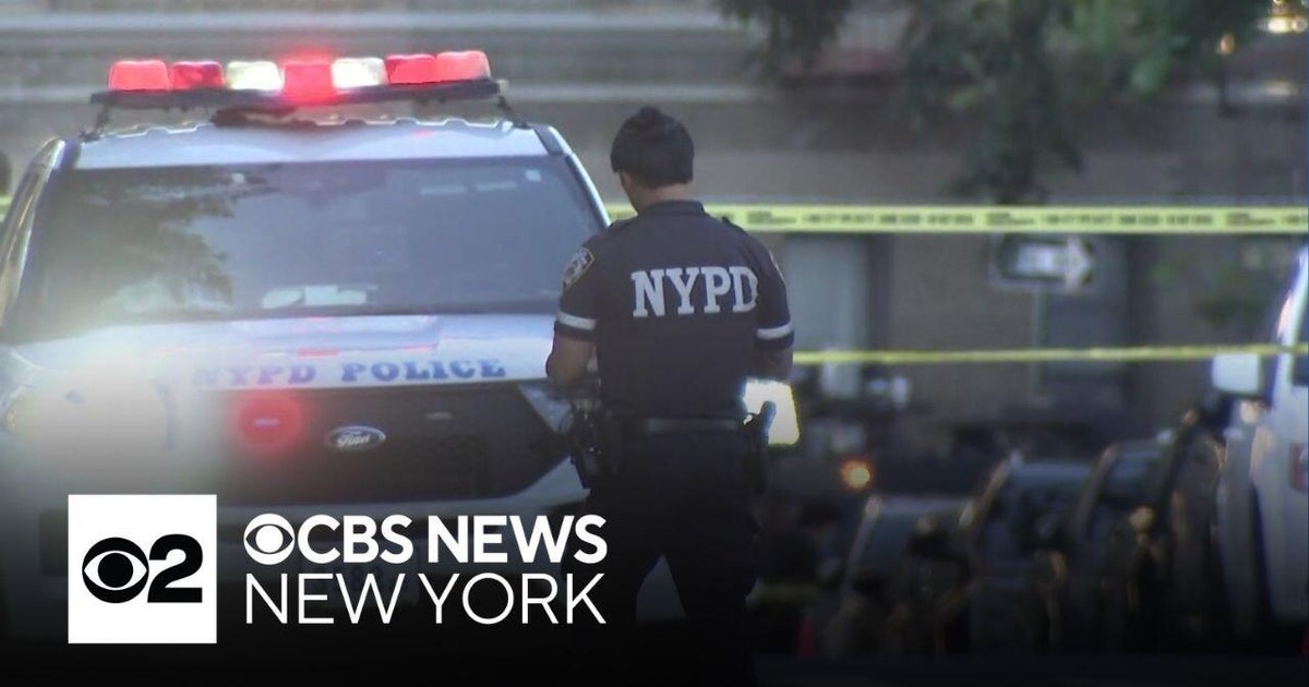Gunman shoots 4 teens in the Bronx, NYPD says - CBS New York