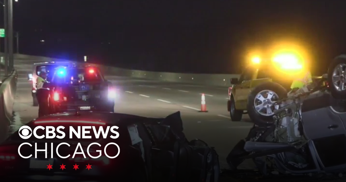 Wrongway crash on I355 in Lemont leaves 1 dead, another seriously