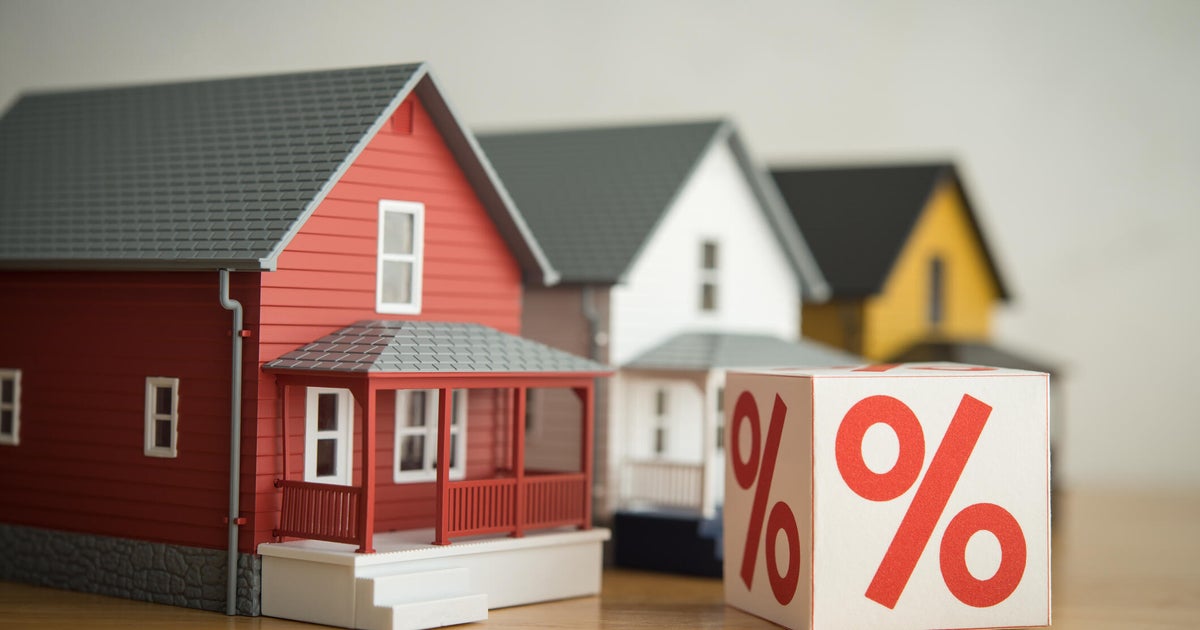 What's the mortgage interest rate forecast for fall 2025?