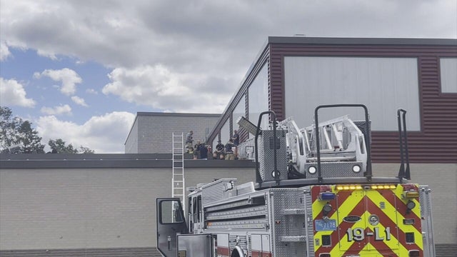 burton-5pm-lunenberg-school-fire-pkg-frame-868.jpg 