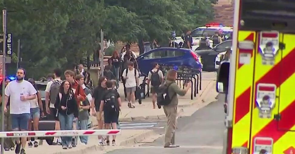 Universities dealing with wave of hoax calls involving mass shootings – CBS News