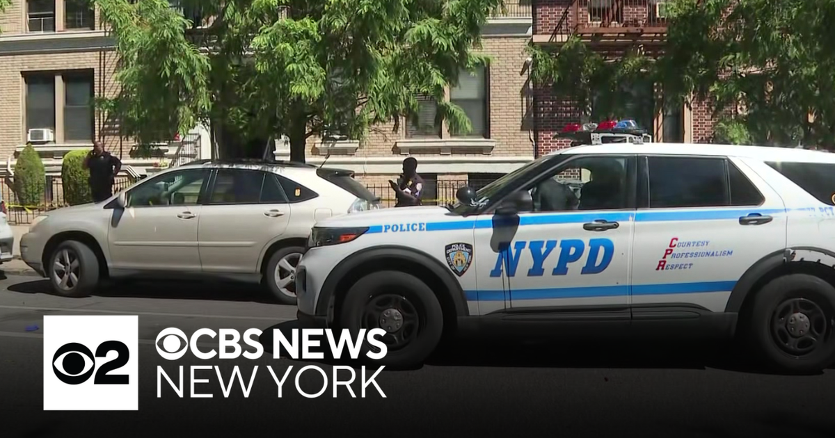 Woman shot inside apartment building in Prospect Heights, Brooklyn ...
