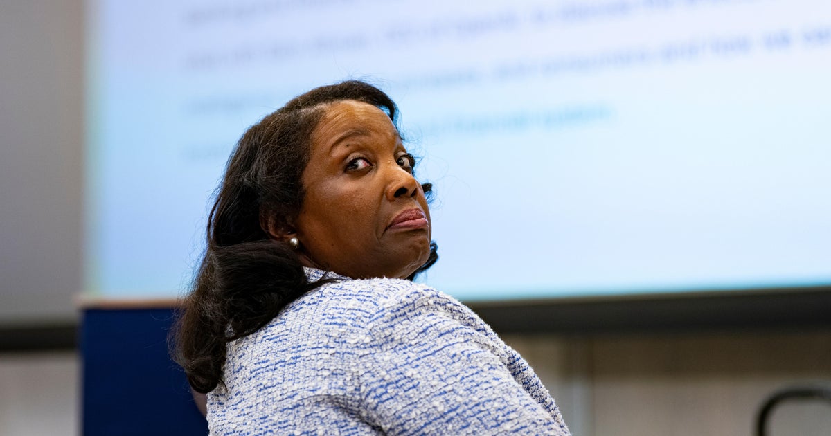 Judge grapples with Trump`s attempt to remove Lisa Cook as Fed governor