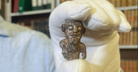 Smiling miniature figurine considered first Viking “portrait” unveiled in Denmark