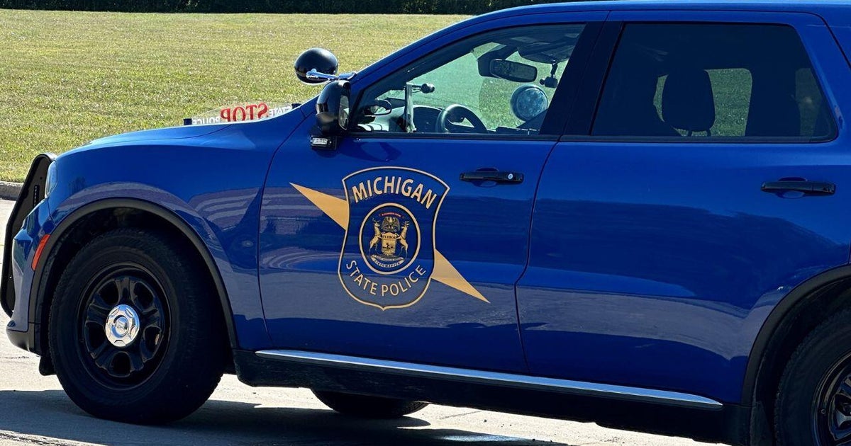 Detroit man killed, passenger injured, during traffic crash along I-94
