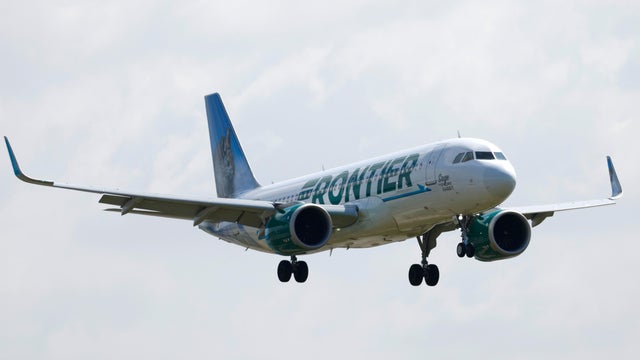 Frontier Airlines At Los Angeles International Airport 