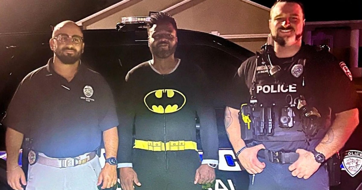 Florida man in Batman pajamas nabs suspected Cape Coral neighborhood burglar