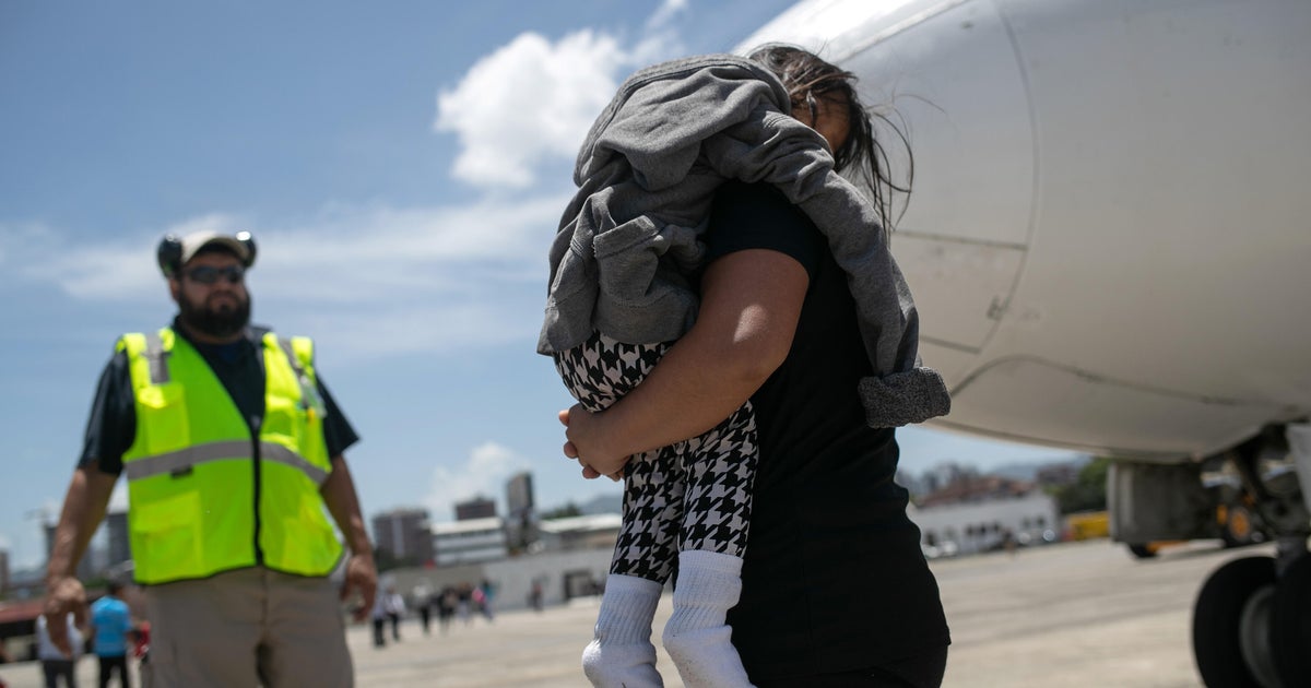 Decide bars U.S. from deporting group of unaccompanied kids to Guatemala