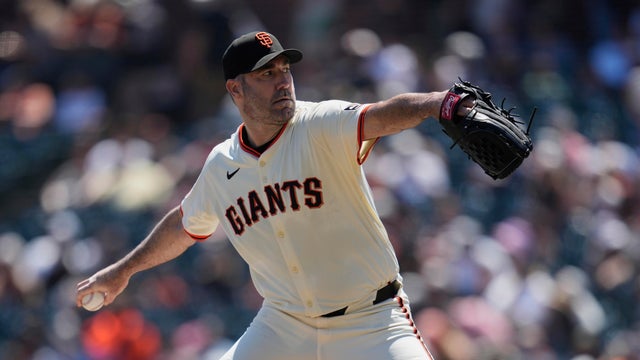 Orioles Giants Baseball 