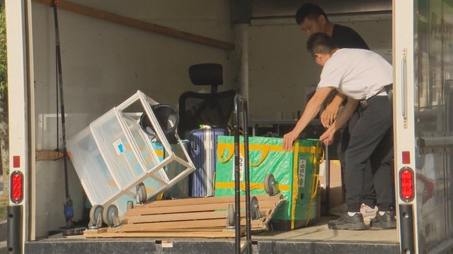 boston-move-in-day-pkg-frame-1706.jpg 