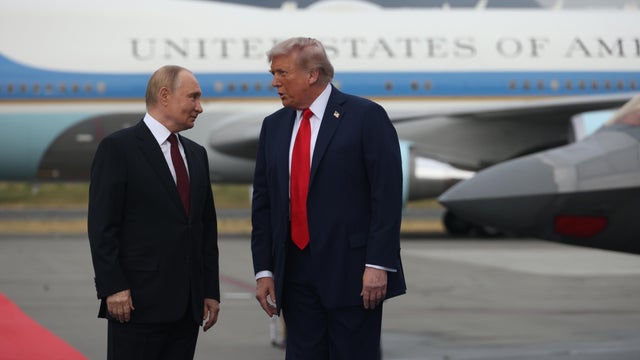COMBO-US-UKRAINE-RUSSIA-CONFLICT-TRUMP-PUTIN-ZELENSKY 