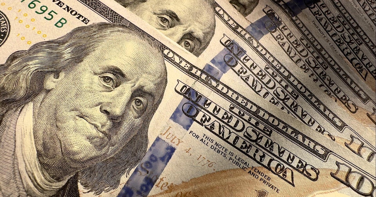 Views of U.S. economy remain negative, CBS News poll finds