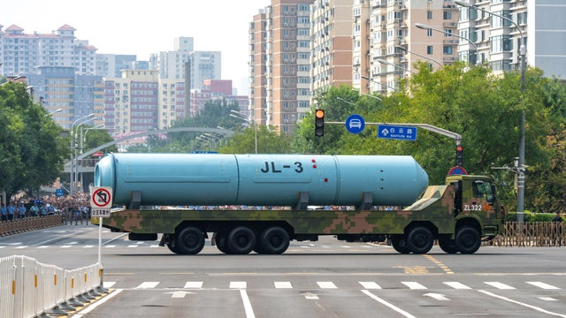 China Unveils New Weapons In V-Day Parade 