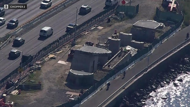 The uncompleted 17th Avenue pedestrian bridge 