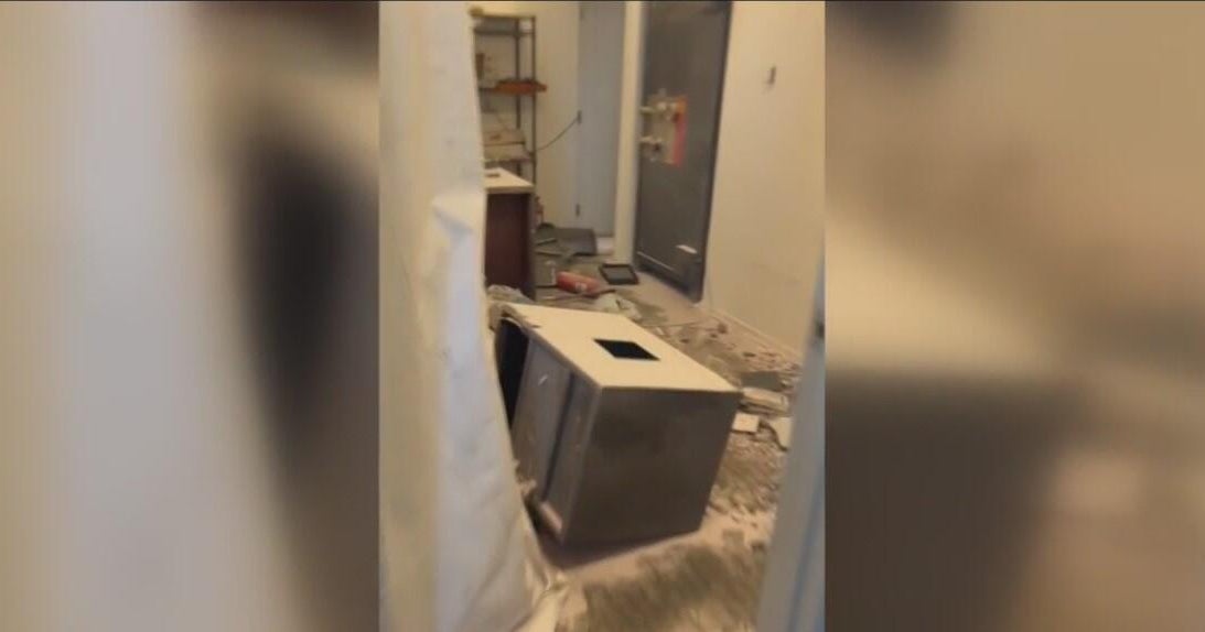 Thieves tunnel into jewelry store in daring heist - CBS Los Angeles