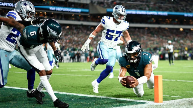 Dallas Cowboys v Philadelphia Eagles - NFL 2025 