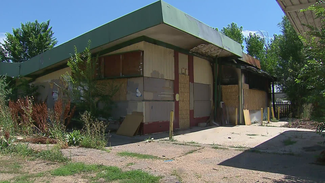 lakewood-abandoned-gas-station.png 