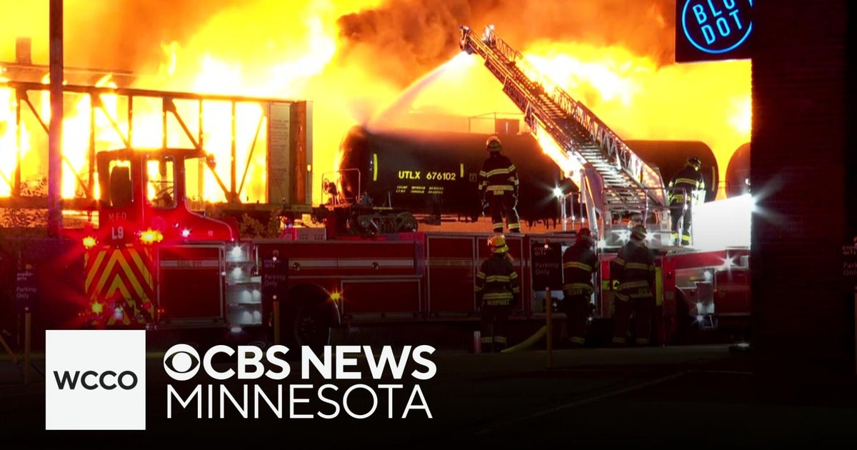 Minneapolis investigators looking into cause of massive fire in ...