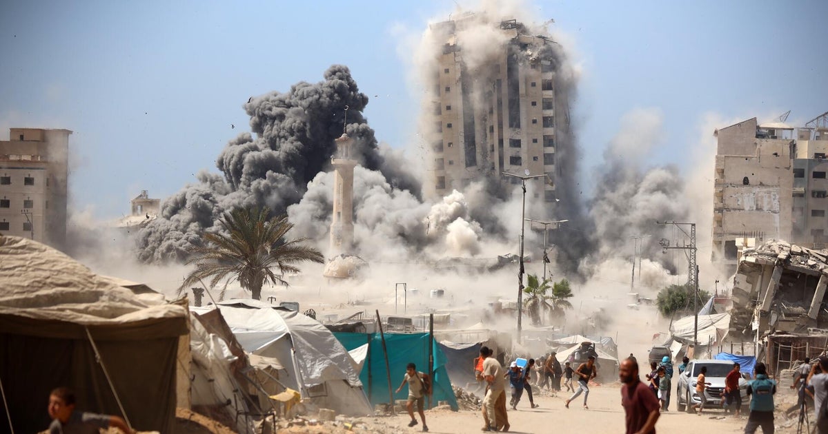 Israel warns Gaza Metropolis residents to evacuate because it prepares assault