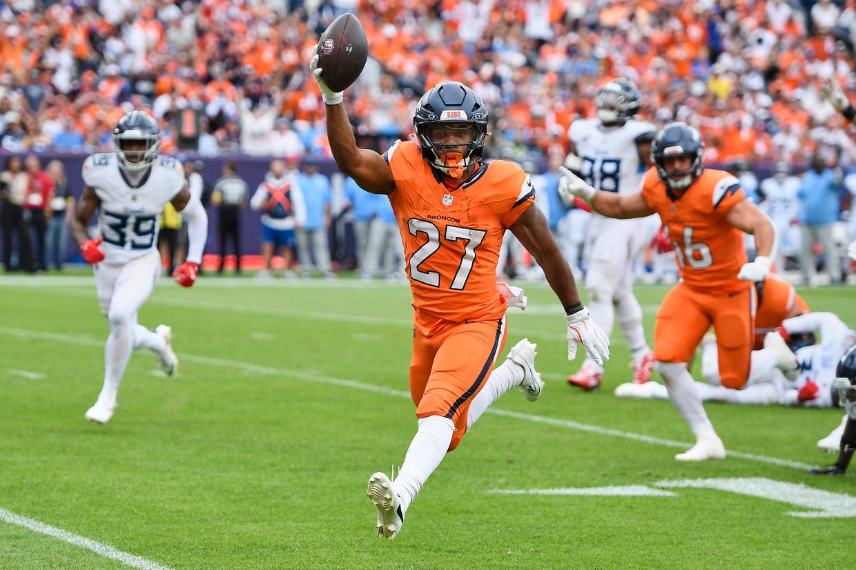Broncos spoil Cam Ward's debut with a 20-12 win over the Titans - CBS ...